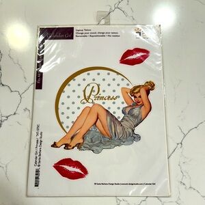 NWT 2009 Studio Collections Pin-Up Girl Laptop Tattoo
